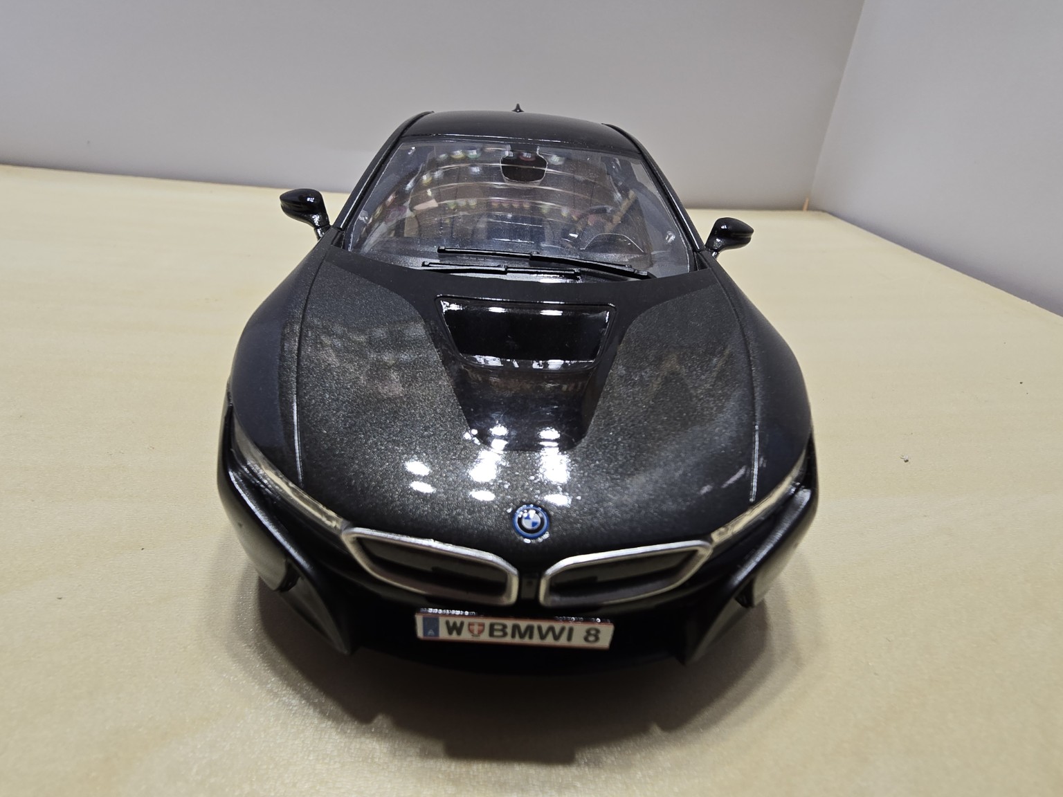 BMW i8 – predný pohľad