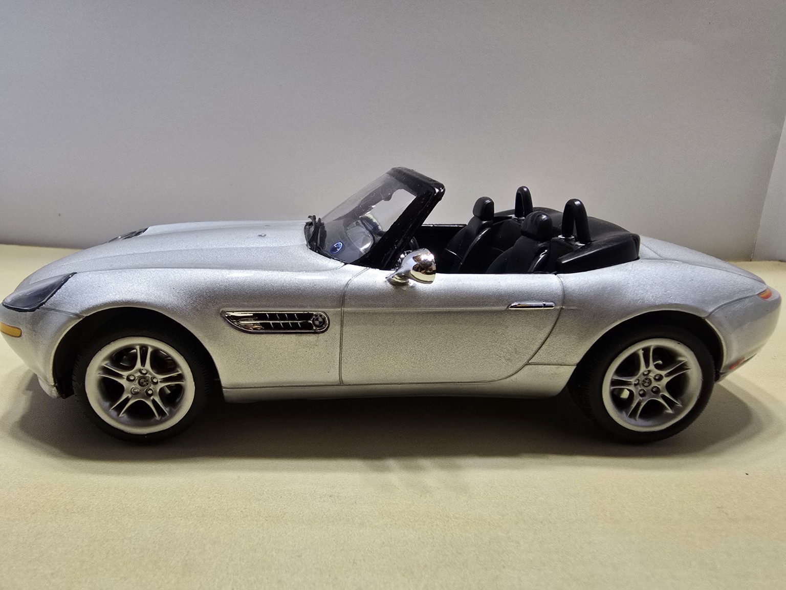 BMW Z8 Roadster – fotografia 2