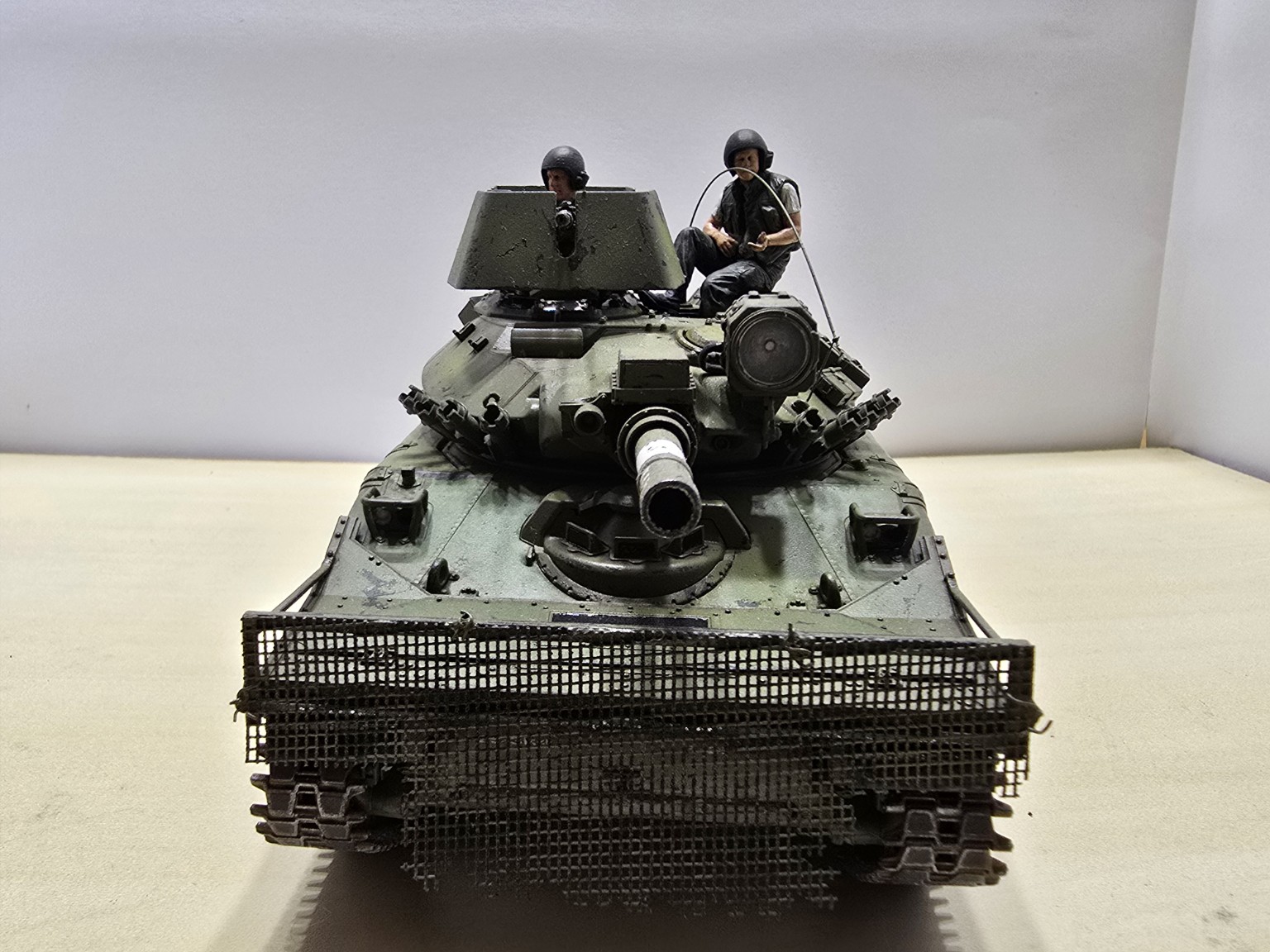 M551 Sheridan – čelný pohľad