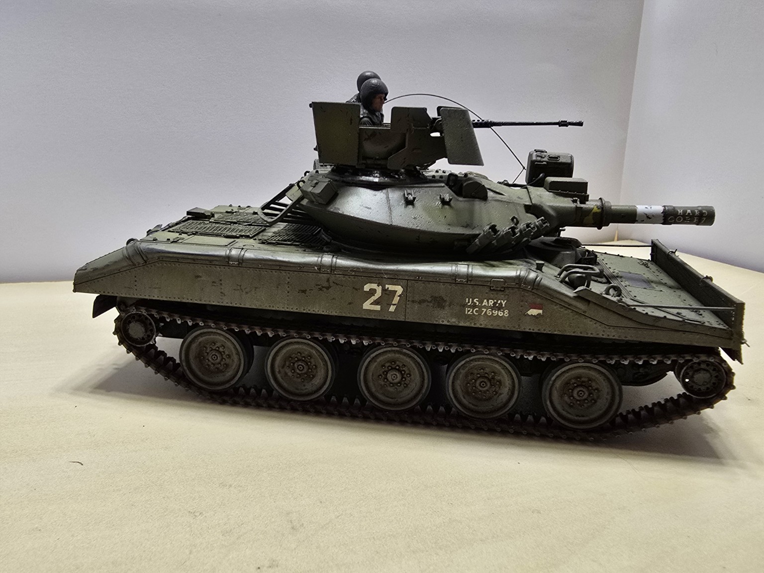 M551 Sheridan – bočný pohľad